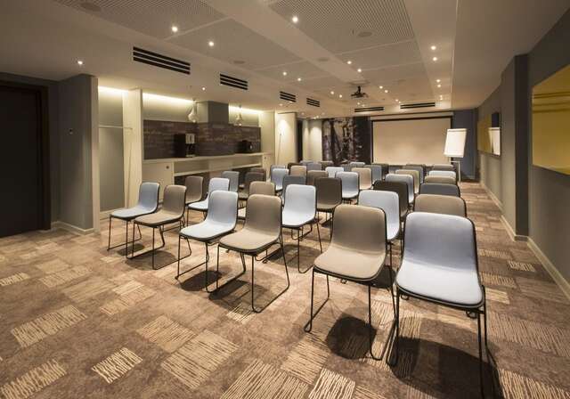 Отель ibis Yerevan Center Ереван-18