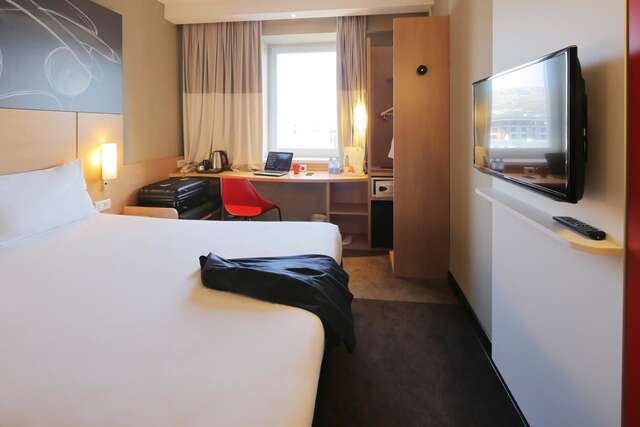 Отель ibis Yerevan Center Ереван-7